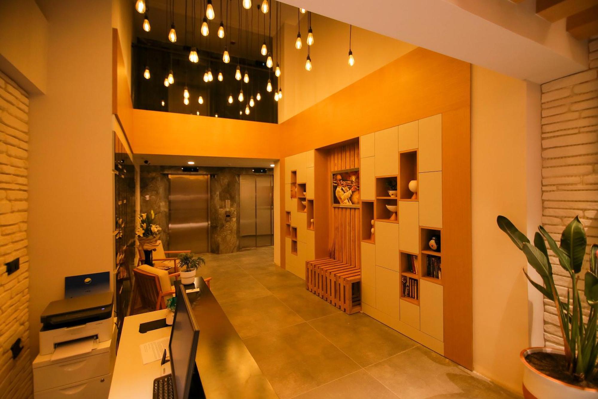 Krem Marin Otel Cesme Exterior photo